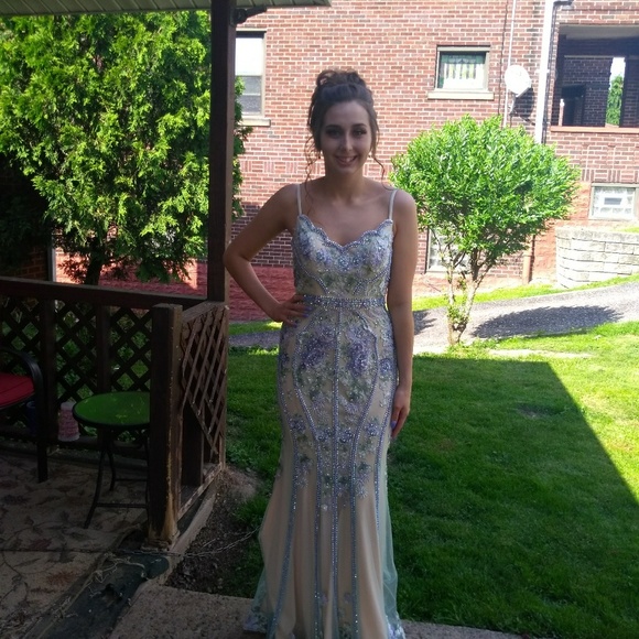 Jovani formal gown - Picture 5 of 7